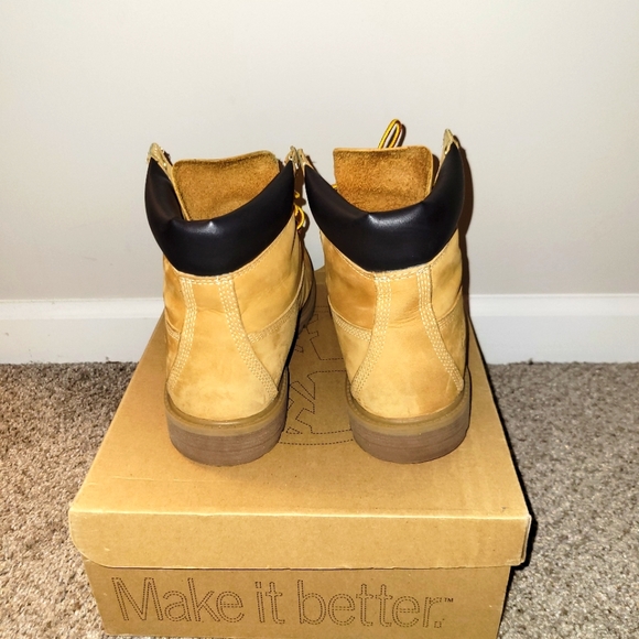 Grade school 6" wheat boots size 6.5 - Picture 3 of 5
